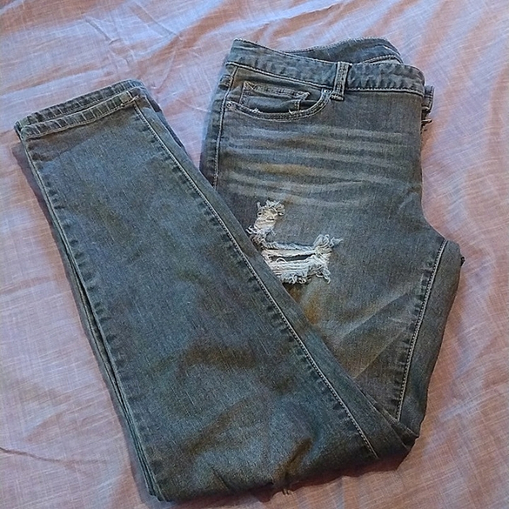 Maurices jeans